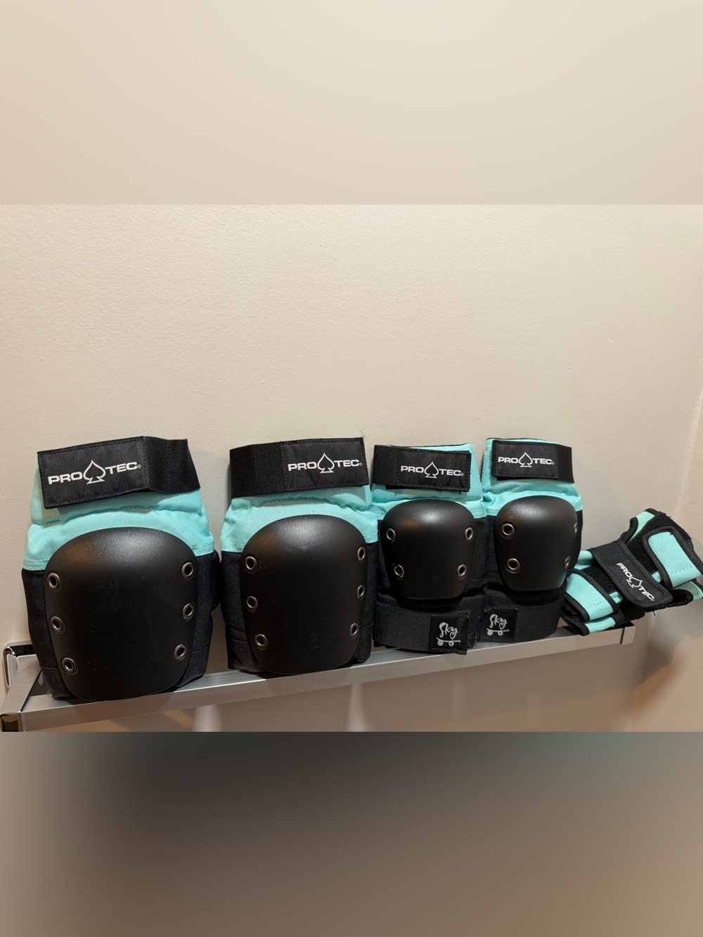 Protec Teal + Black Protective Knee, Elbow, Wrist Pads Set